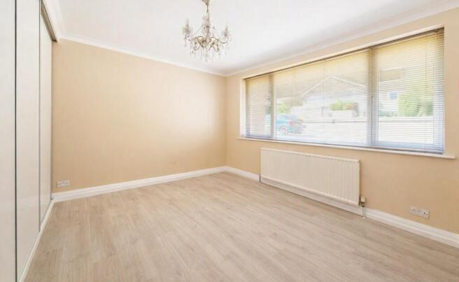 4 bed Detached for sale Image 6