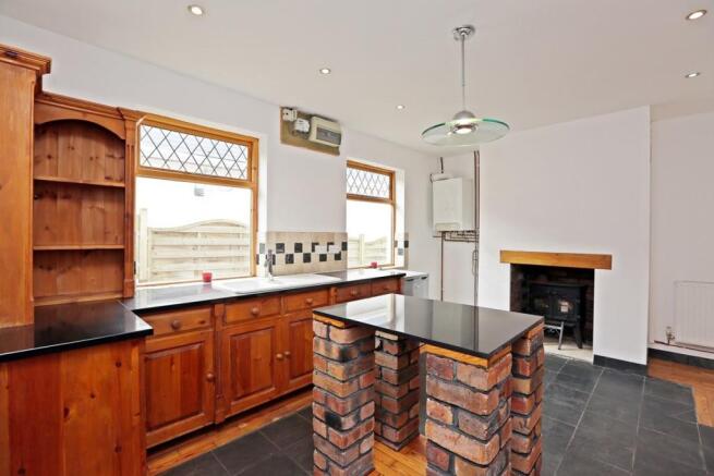 Spacious kitchen