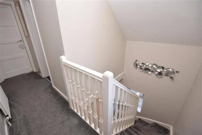 FIRST FLOOR LANDING