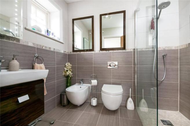 Master En-Suite