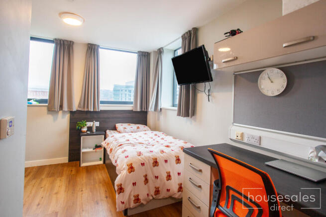 Kitchen/Lounge/Bedroom