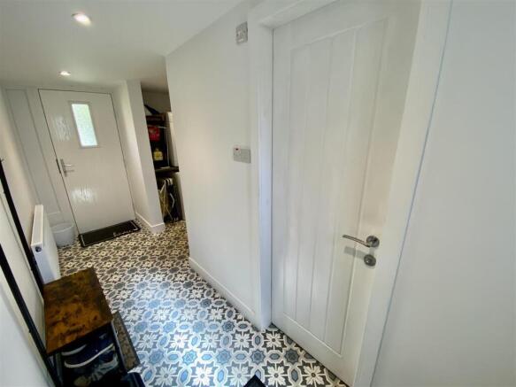 3 bed Detached Bungalow for sale Image 8