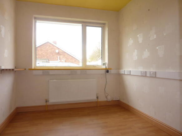 BEDROOM 3 OR OFFICE