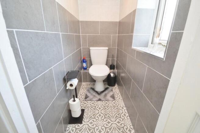 3 bed Terraced for sale Image 12