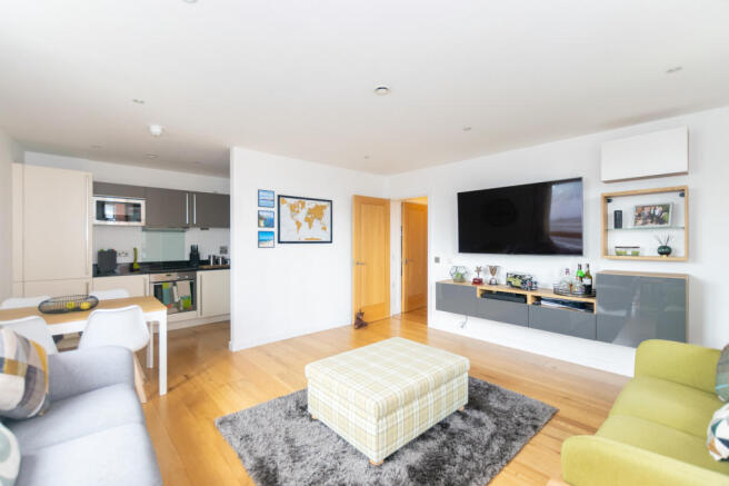Lounge 3