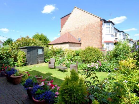 Garden b