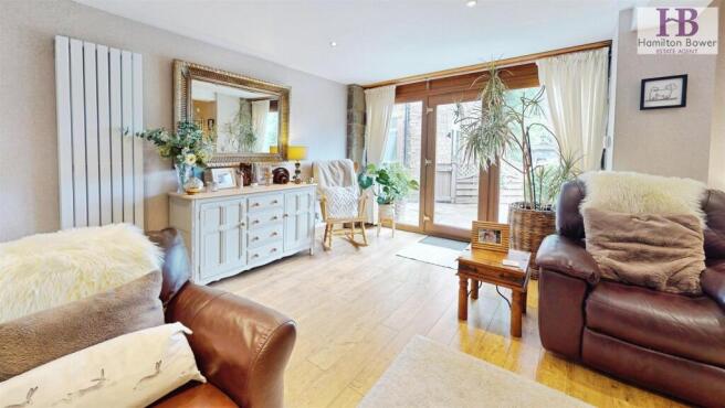 4 bed House for sale Image 7