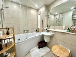 214, North Road, Colliers Wood, London SW19 1TR