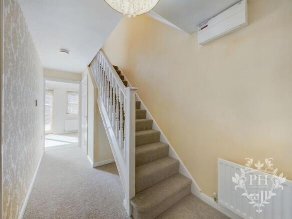 2 bed Semi-Detached to rent Image 7