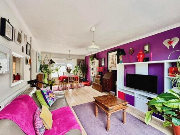 pbox-living_room-321662.jpg