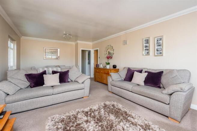 3 bed Detached Bungalow for sale Image 6