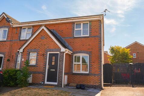 St. Annes Crescent, Undy, NP26