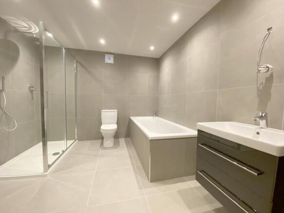 4 bed Mews to rent Image 10