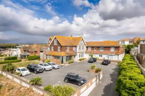 Flat 3, Newick Place, Marine Drive, Rottingdean, Brighton BN2 7GE