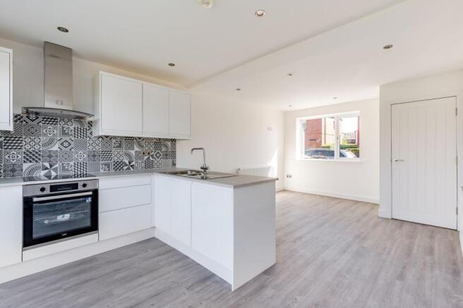 3 bed End of Terrace to rent Image 6