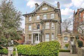 Flat 4, 49, Netherhall Gardens, London NW3 5RJ