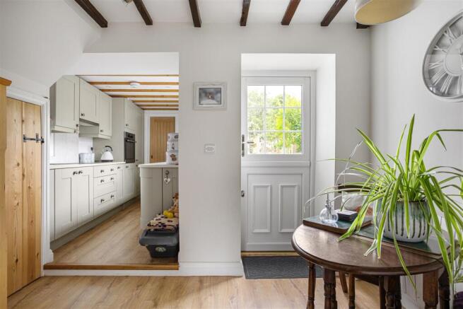 2 bed Terraced for sale Image 6