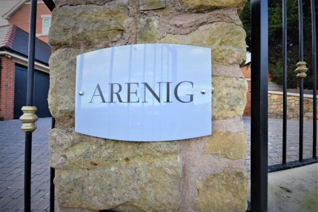 Arenig, Marford Name Plate.JPG
