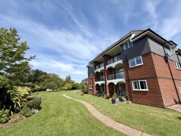 Flat 17, 3 White Stones, Cranford Avenue, Exmouth EX8 2HP