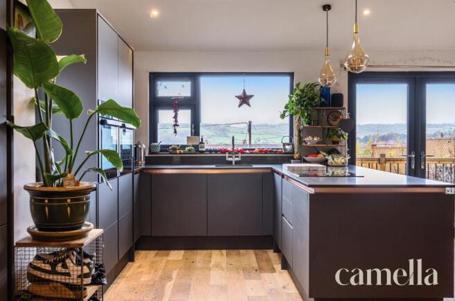 Open-Plan Kitchen / Dining Room / Living Room