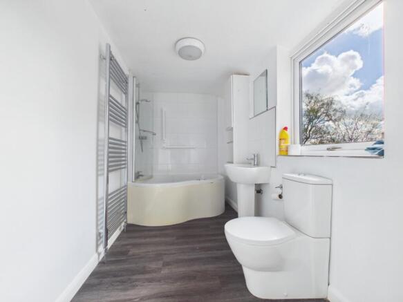 2 bed Terraced for sale Image 9
