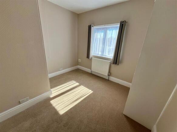 3 bed Terraced for sale Image 7