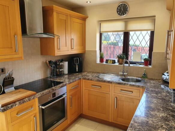 3 bed Detached for sale Image 4
