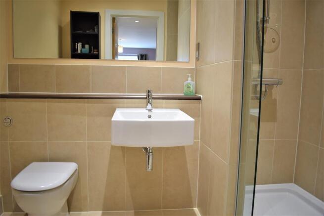 Master Ensuite