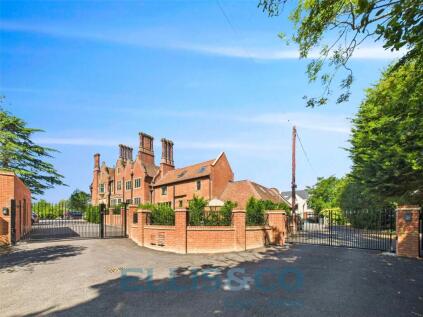 High Hilden Close, Tonbridge, Kent, TN10