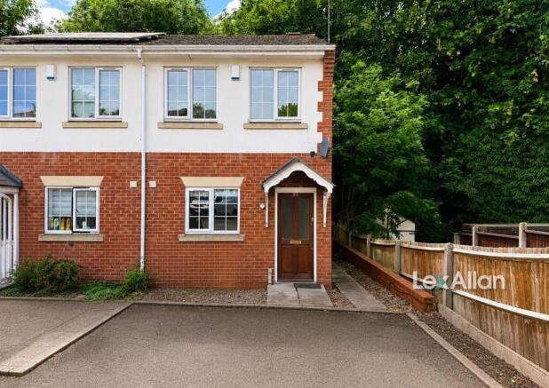 Fenton Gardens Brierley Hill 2.jpg