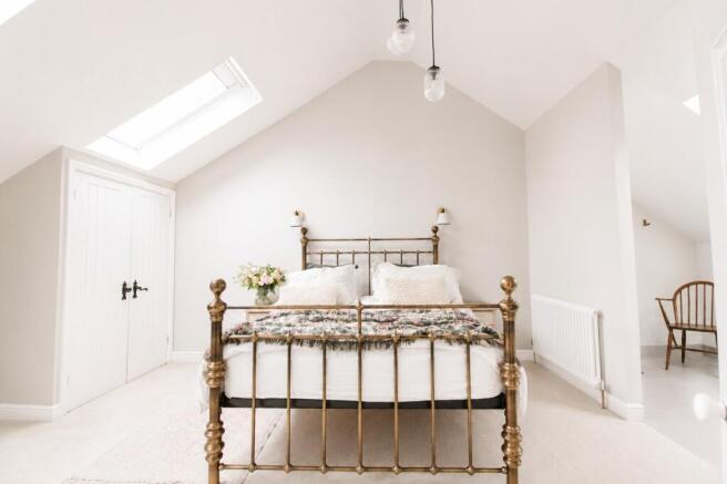 Master Bedroom Suite 