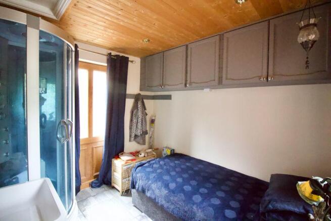 Study / Bedroom 5 (Downstairs)