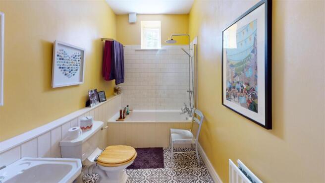 4 bed Terraced for sale Image 12