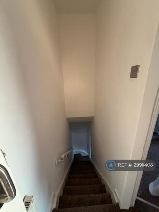 2 bed Terraced to rent Image 5
