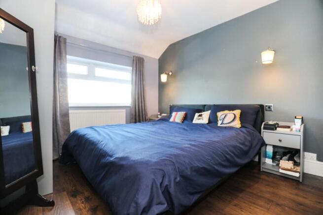 3 bed Semi-Detached for sale Image 9