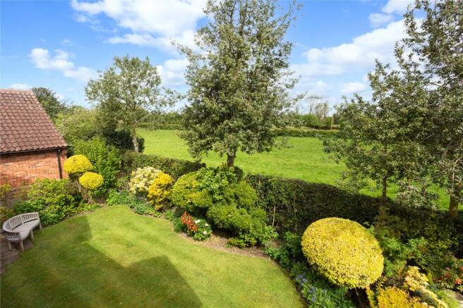 4 bed Detached for sale Image 4