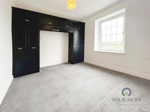 2 bed Terraced to rent Image 5