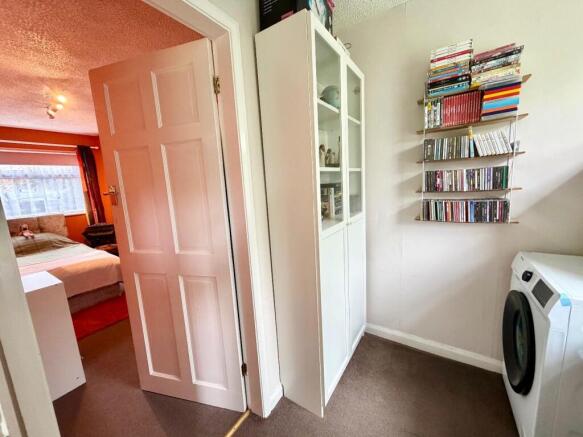4 bed Detached for sale Image 8
