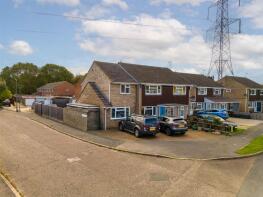 129, Rowland Way, Aylesbury HP19 7SP