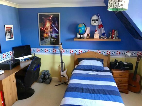 Photo 12