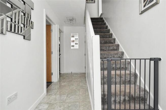 4 bed Detached for sale Image 11