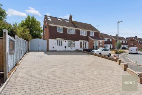 Oak Drive, Larkfield, ME20