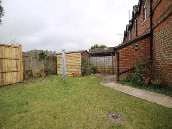 10 old priory garden
