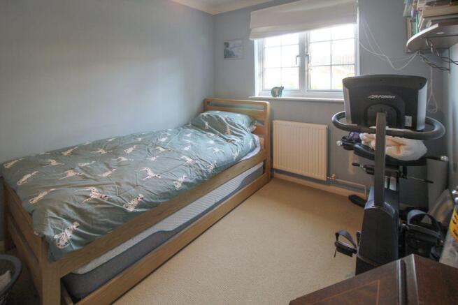 Bedroom 2 (Double)