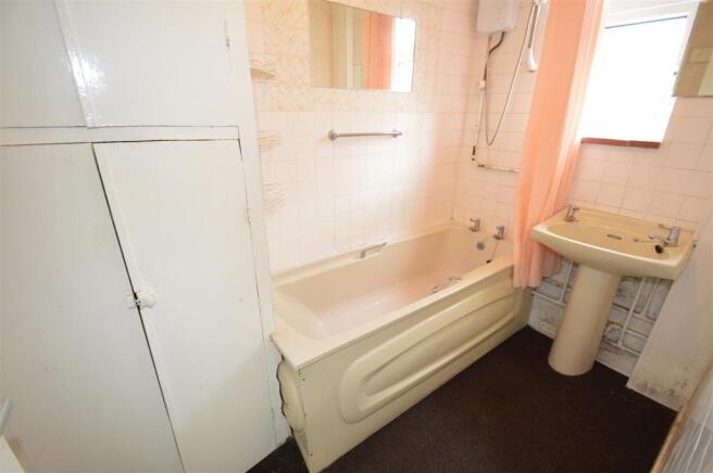 Downstairs Bathroom
