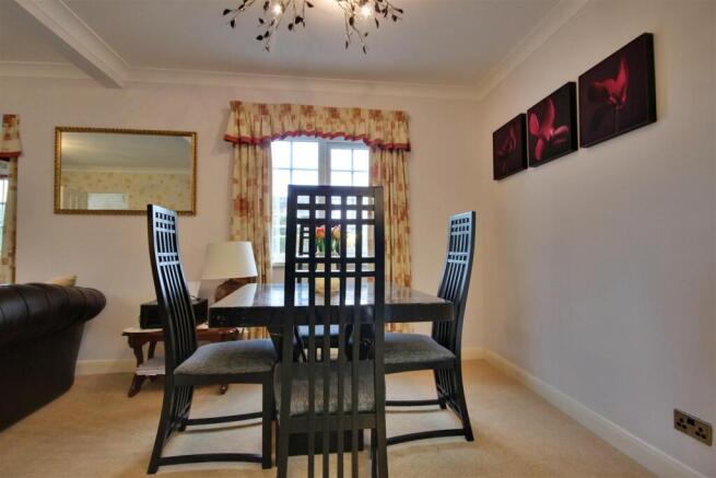 3 bed Detached Bungalow for sale Image 6