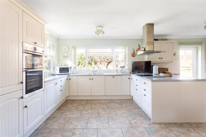 Kitchen/Breakfast Rm