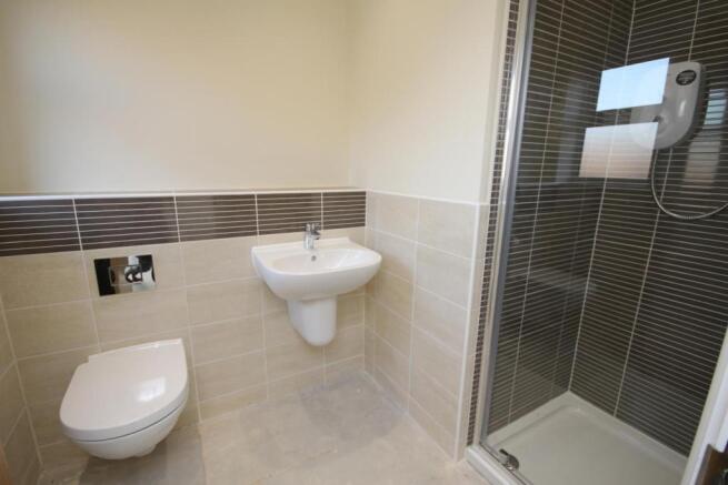 EN SUITE SHOWER ROOM/W.C.