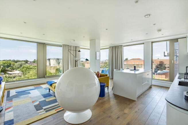 2 bed Apartment for sale Image 3