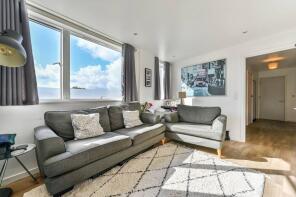 Flat 7, 37, Holloway Road, London N7 8JP